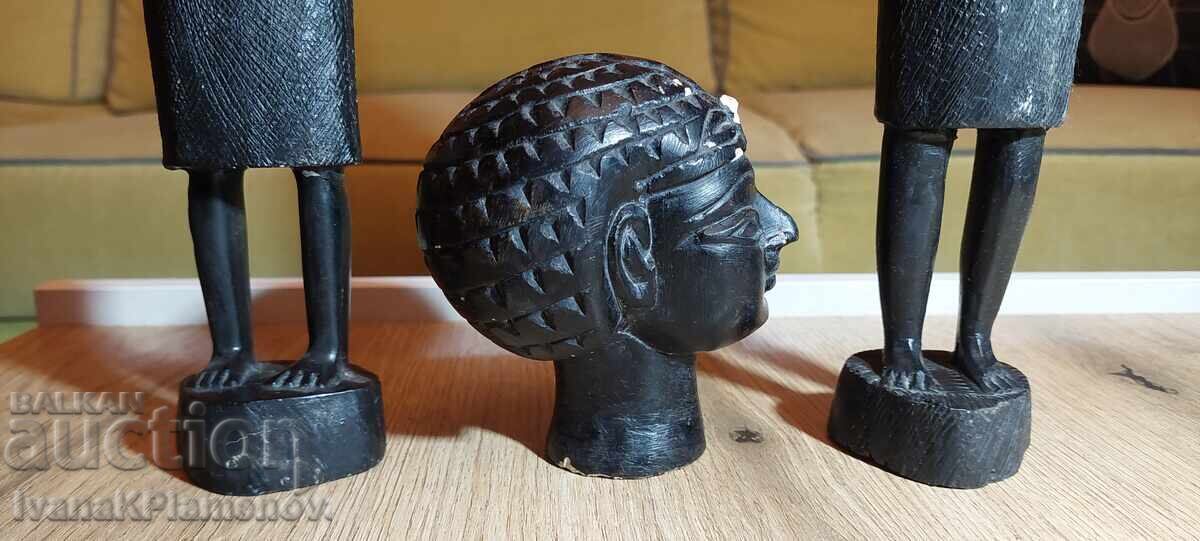 Livrarea Statuete figurine pentru colecționari, trei bucăți Livrarea Statuete figurine pentru colecționari, trei bucăți