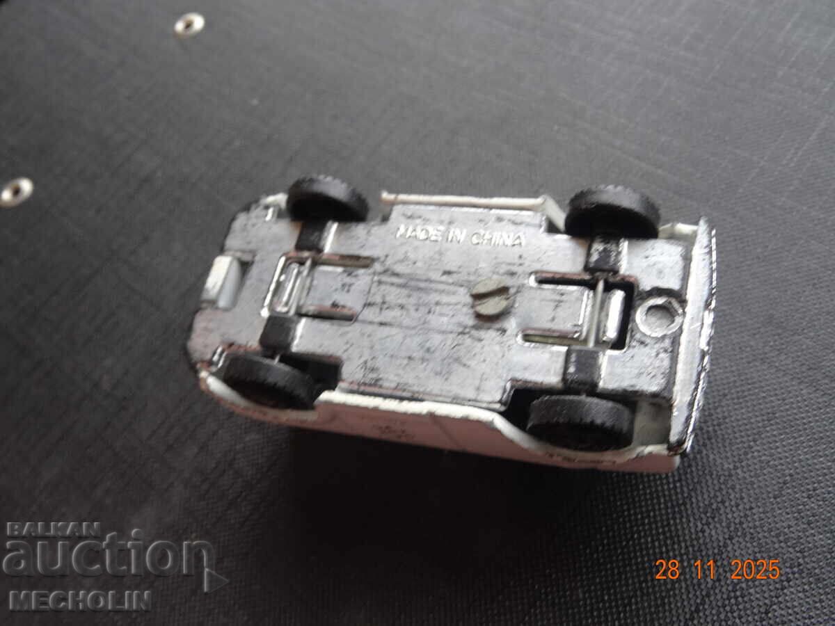 Delivery of OLD metal cart BUS POLICE