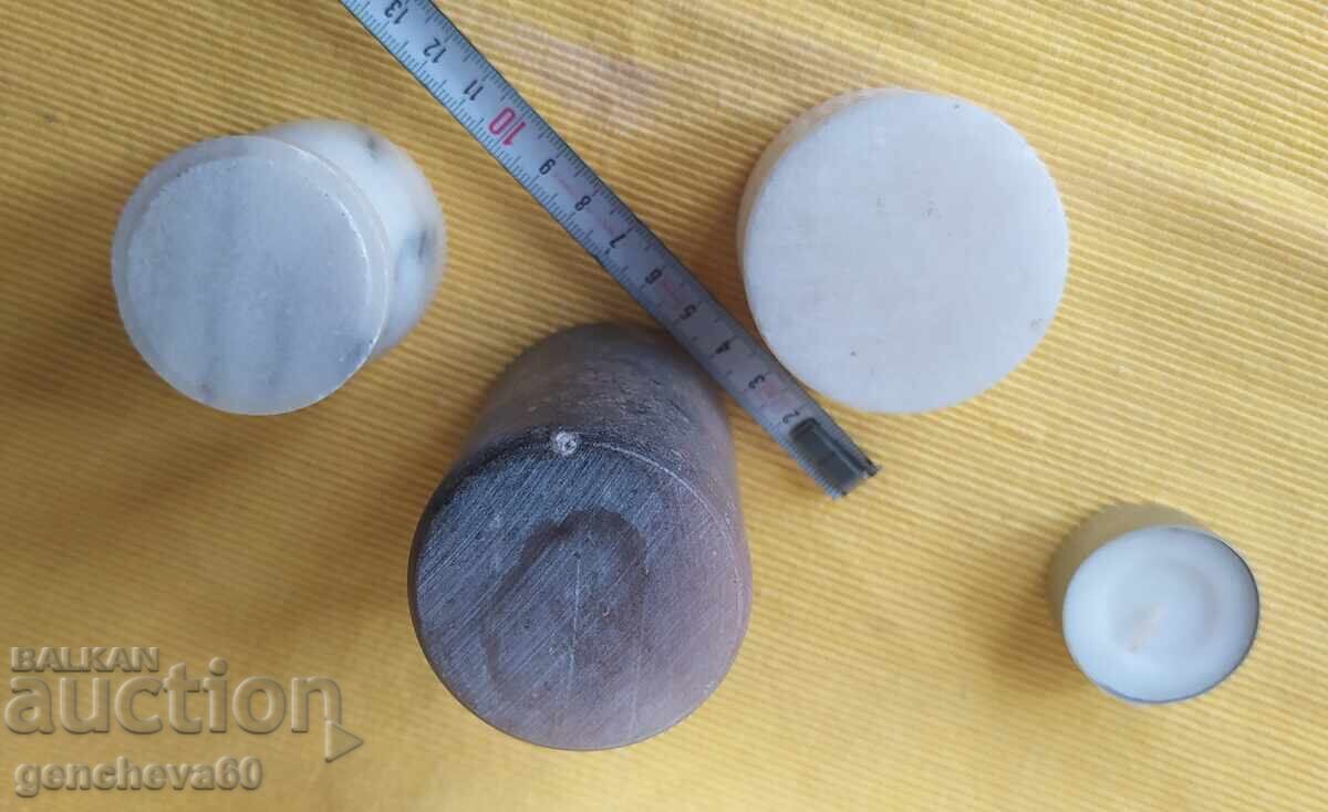 Παράδοση ΔΗΜΟΠΡΑΣΙΑ διάφορα αντικείμενα από μάρμαρο