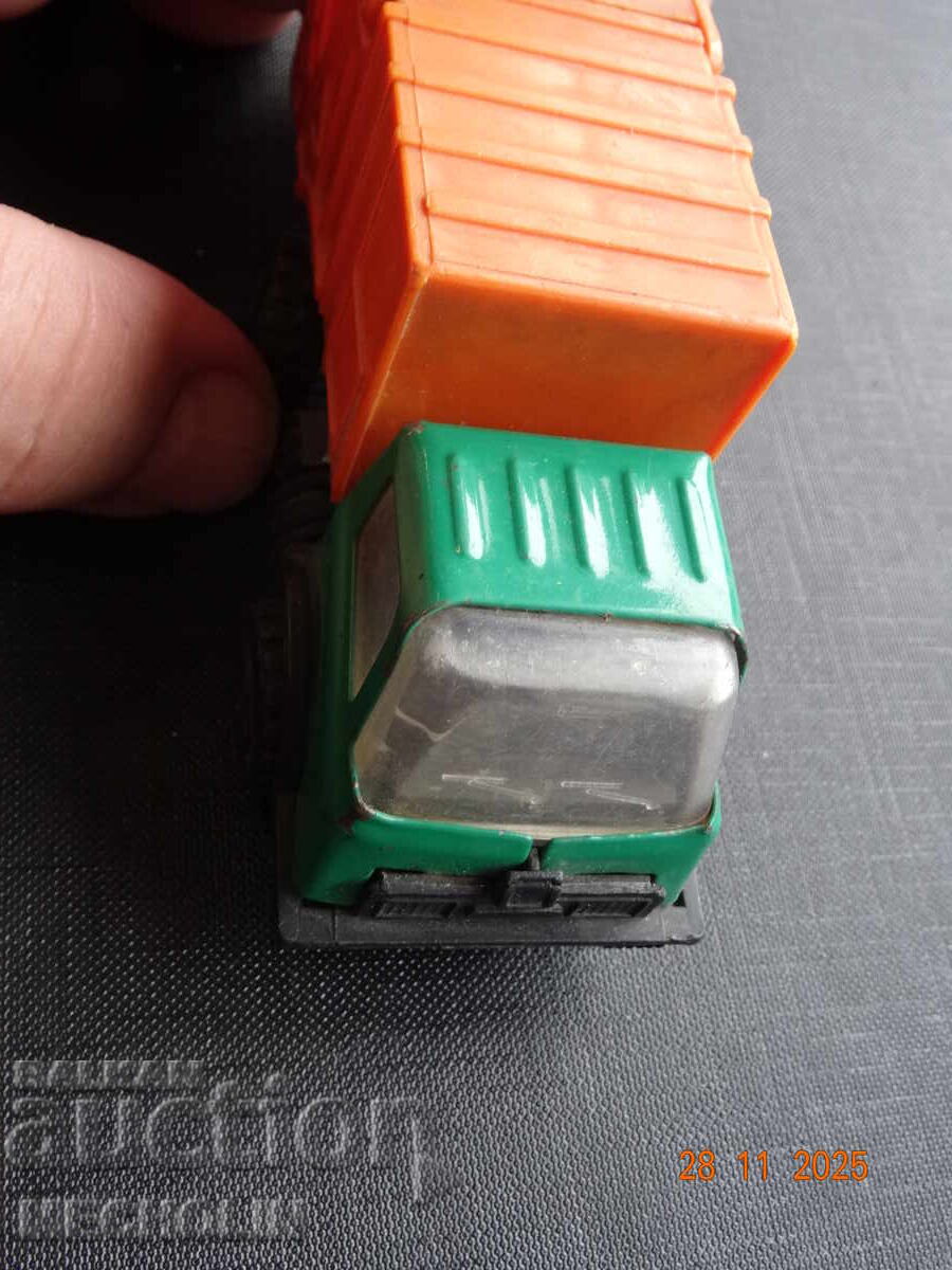 OLD metal cart TRASH TRUCK with price 15.00 BGN | € 7.67 OLD metal cart TRASH TRUCK with price 15.00 BGN | € 7.67