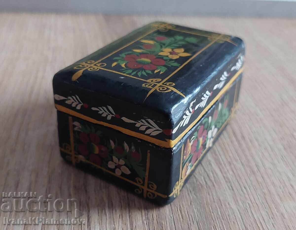 Cutie vintage din lemn pentru colecționari cu preț 20.00 BGN | € 10.23