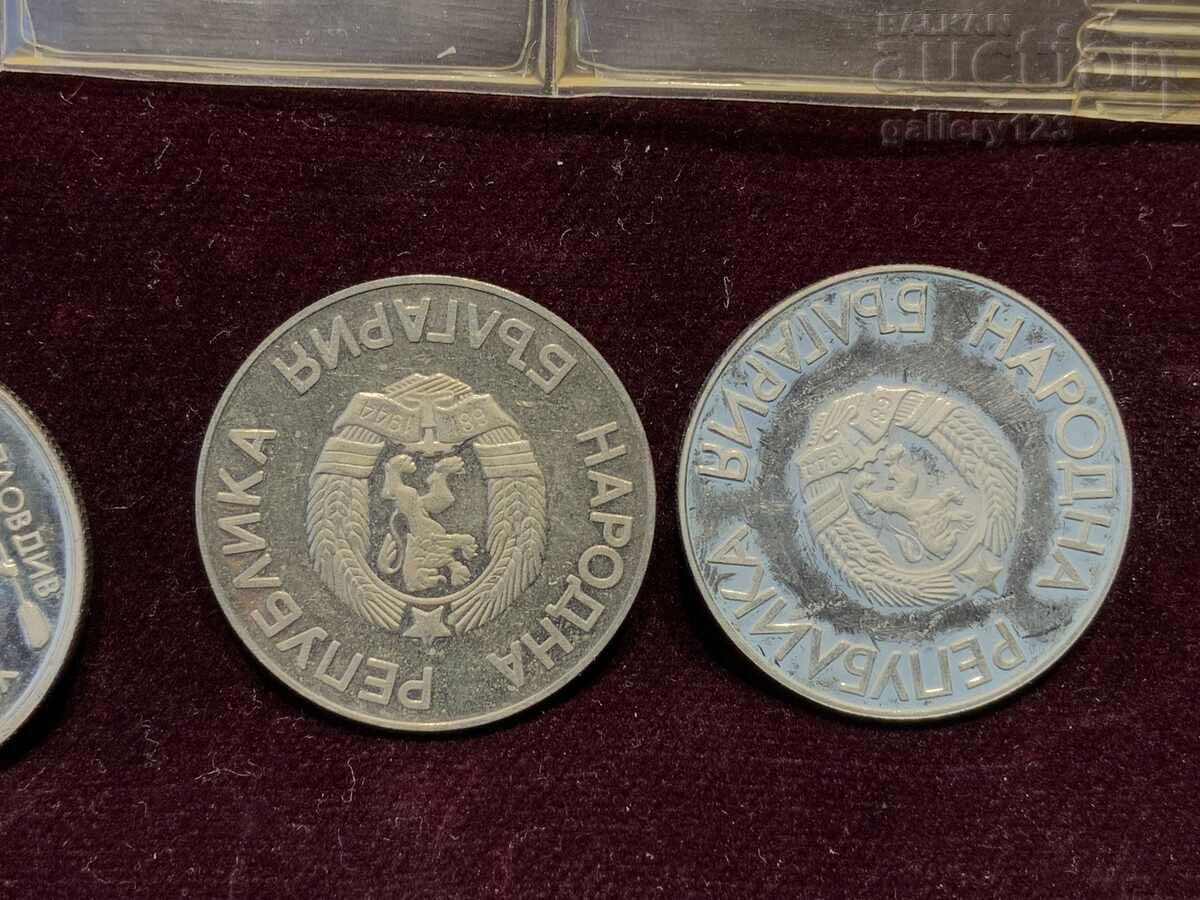 Λοτ 4τμχ, 2 λέβα διαφορετικά χρόνια - 6