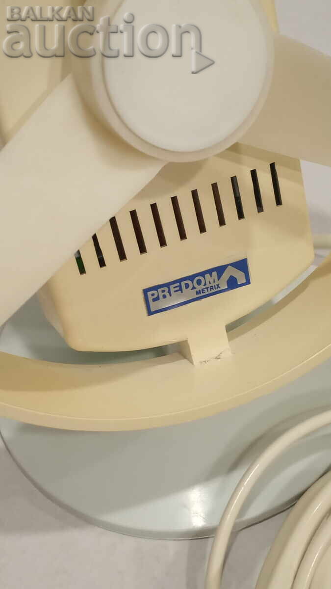 Ventilator mic de birou cu preț 15.00 BGN | € 7.67 Ventilator mic de birou cu preț 15.00 BGN | € 7.67