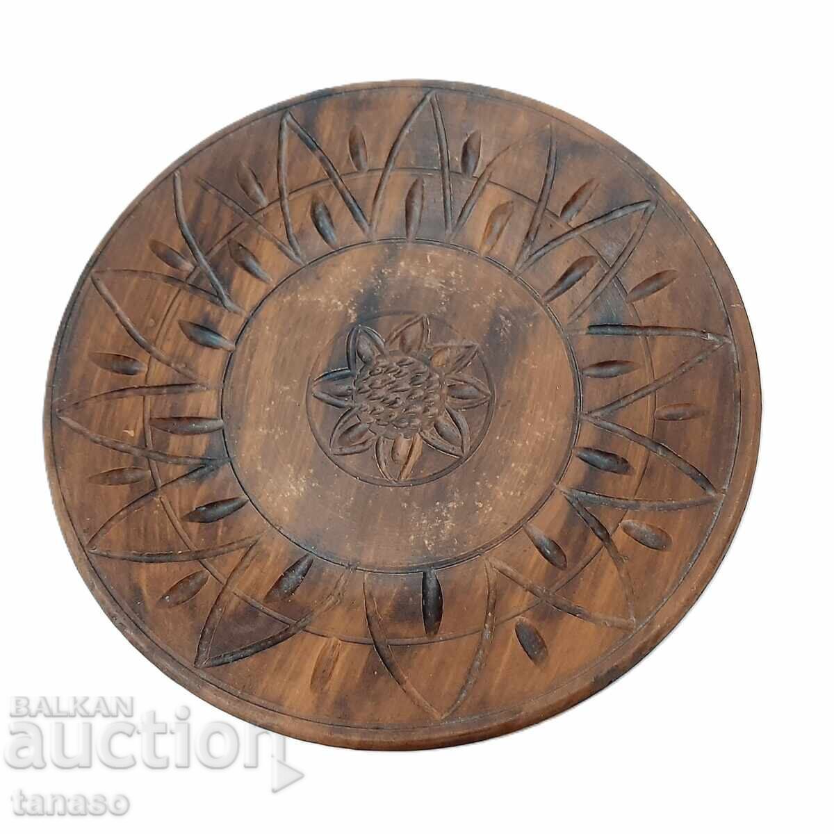 Παλιό κεραμικό εθνο πιάτο για τοίχο