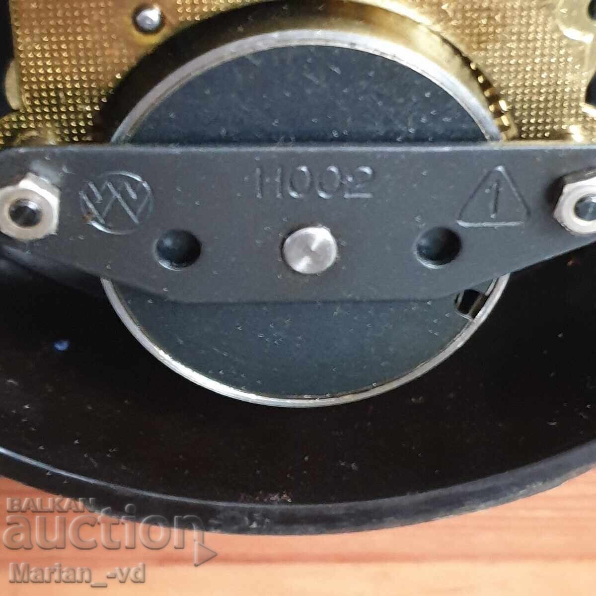 Ceas mecanic de perete cu preț 50.00 BGN | € 25.56