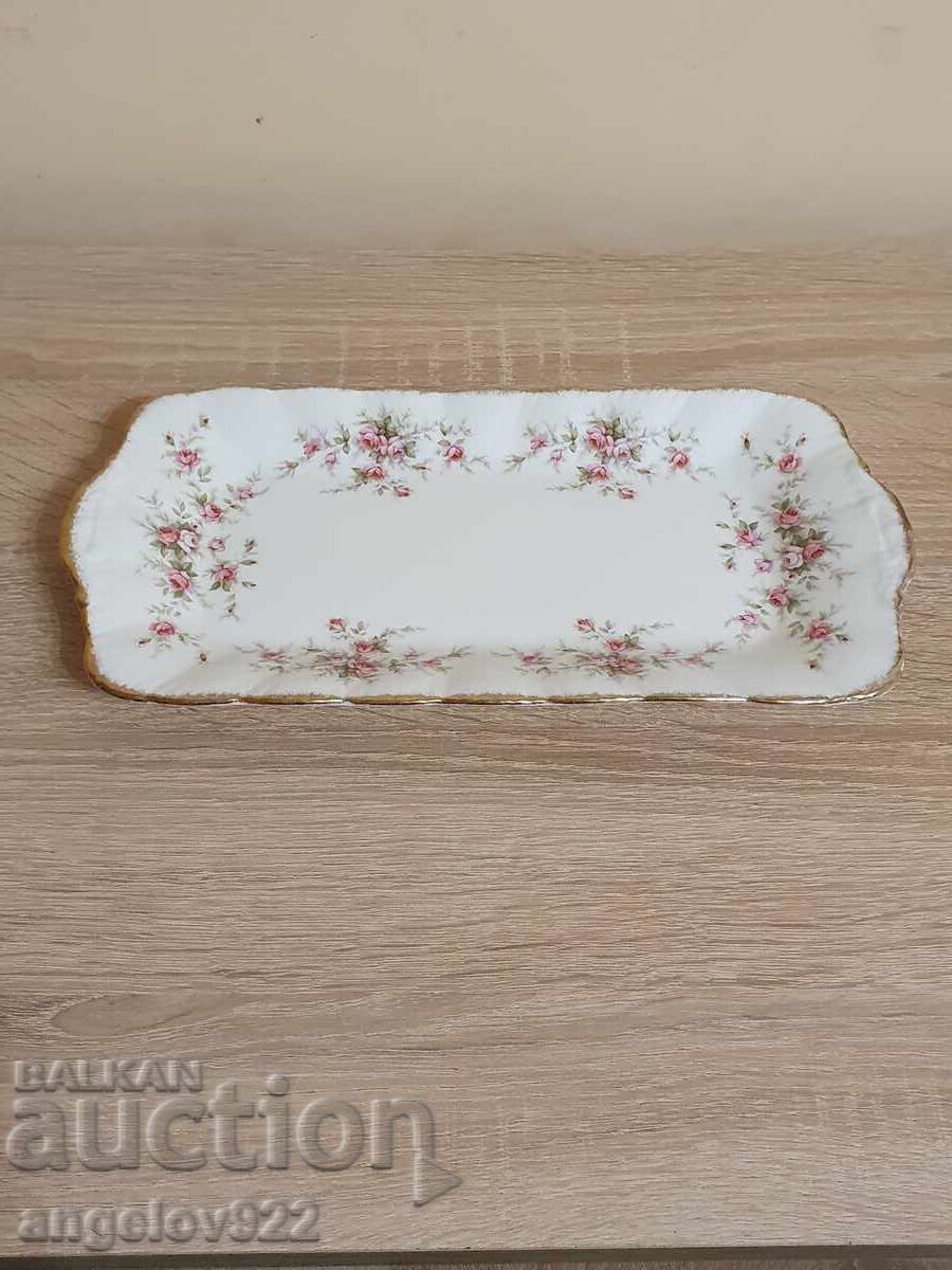 Доставка на Английско порцеланово плато PARAGON Доставка на Английско порцеланово плато PARAGON