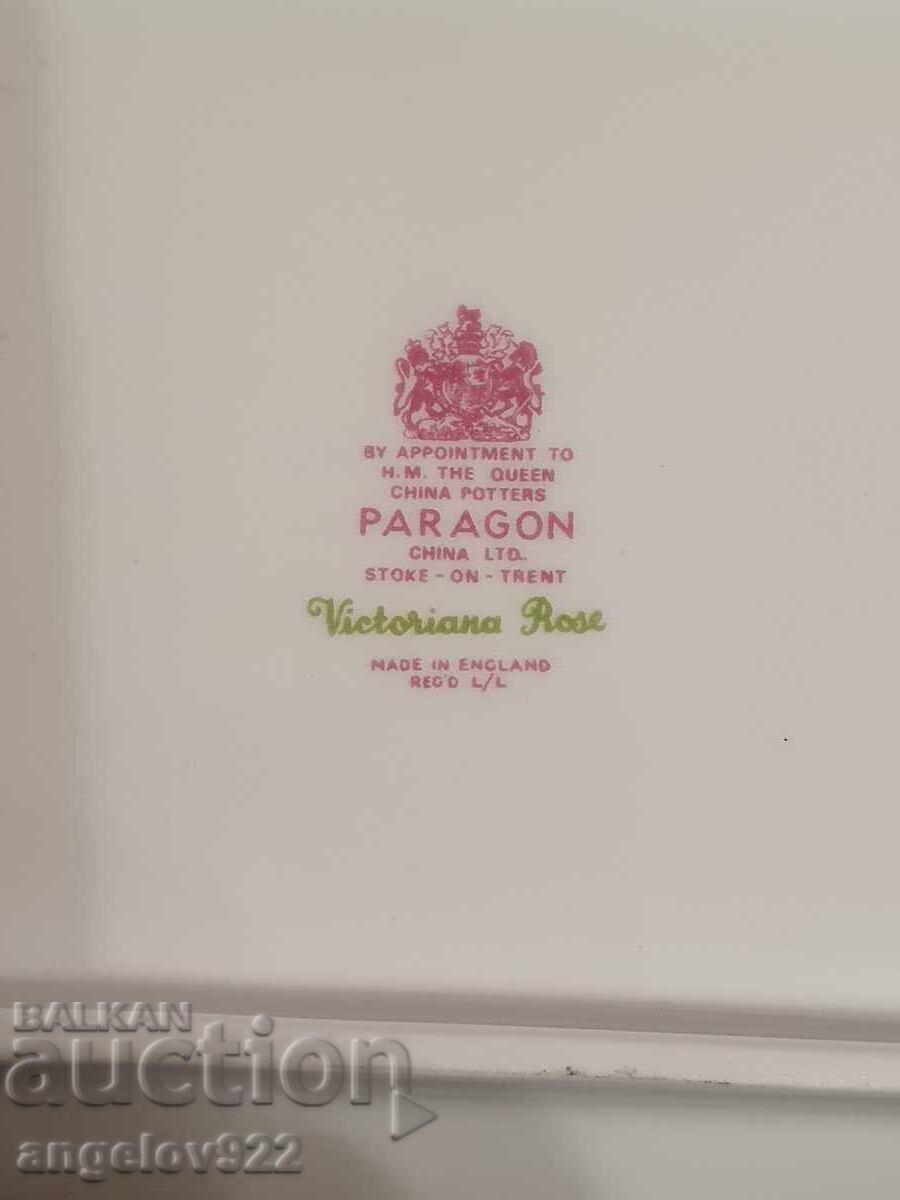 Английско порцеланово плато PARAGON - 6 Английско порцеланово плато PARAGON - 6