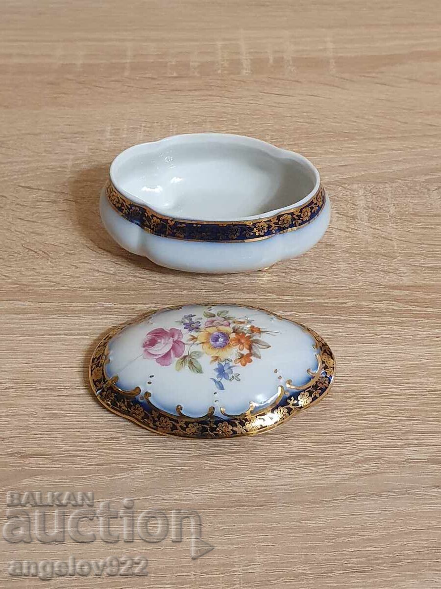 Γερμανικό πορσελάνινο κουτί κοσμημάτων PM με τιμή 0.01 BGN | € 0.01 Γερμανικό πορσελάνινο κουτί κοσμημάτων PM με τιμή 0.01 BGN | € 0.01