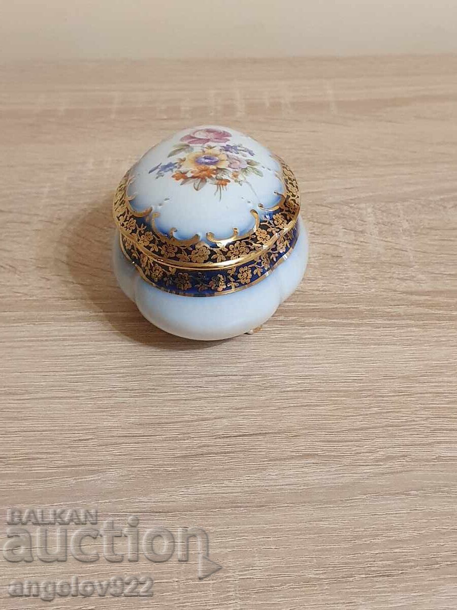 Γερμανικό πορσελάνινο κουτί κοσμημάτων PM - 5 Γερμανικό πορσελάνινο κουτί κοσμημάτων PM - 5