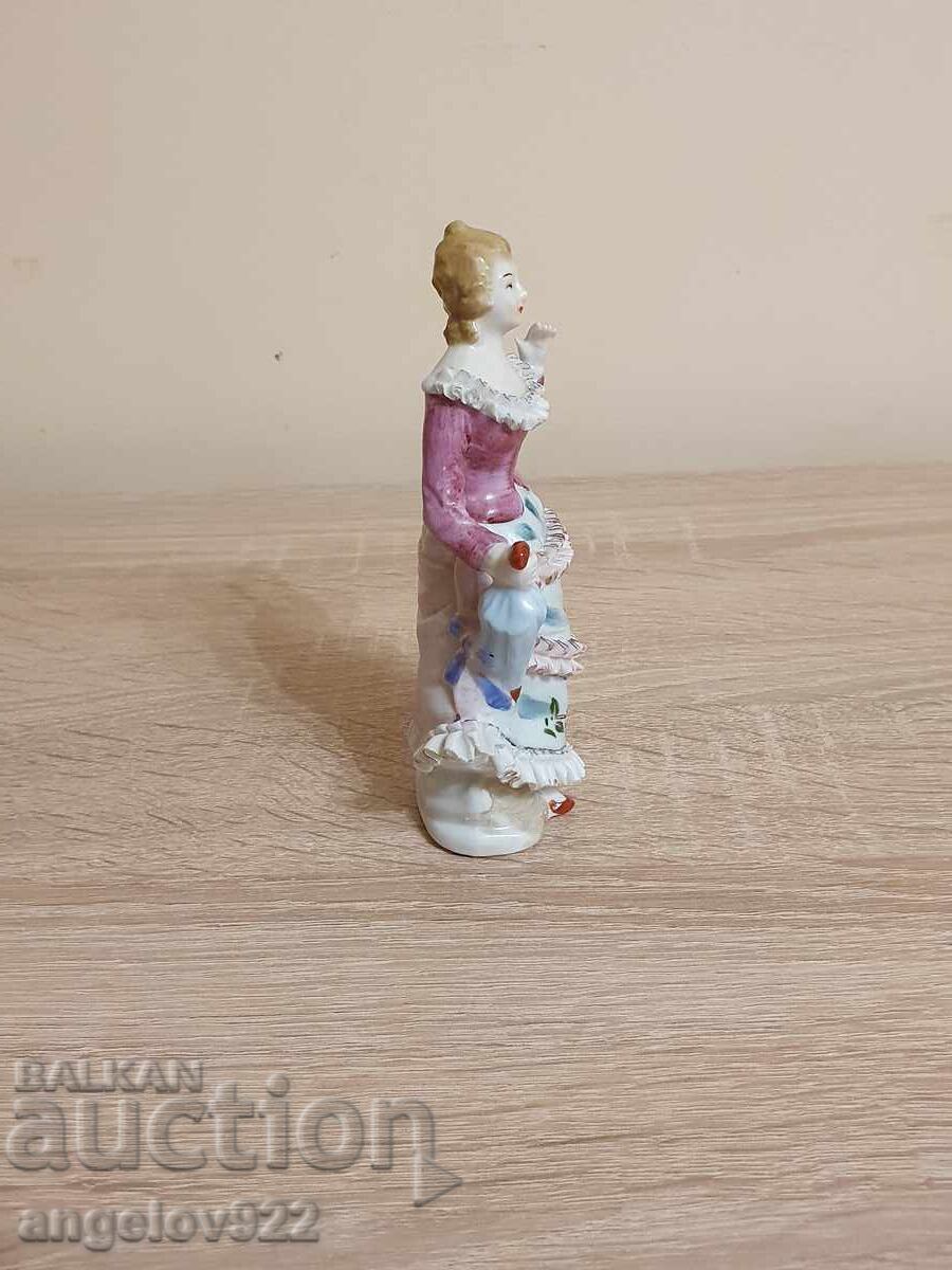 Πανέμορφο πορσελάνινο ειδώλιο!!! με τιμή 0.01 BGN | € 0.01 Πανέμορφο πορσελάνινο ειδώλιο!!! με τιμή 0.01 BGN | € 0.01