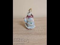 Πανέμορφο πορσελάνινο ειδώλιο!!!