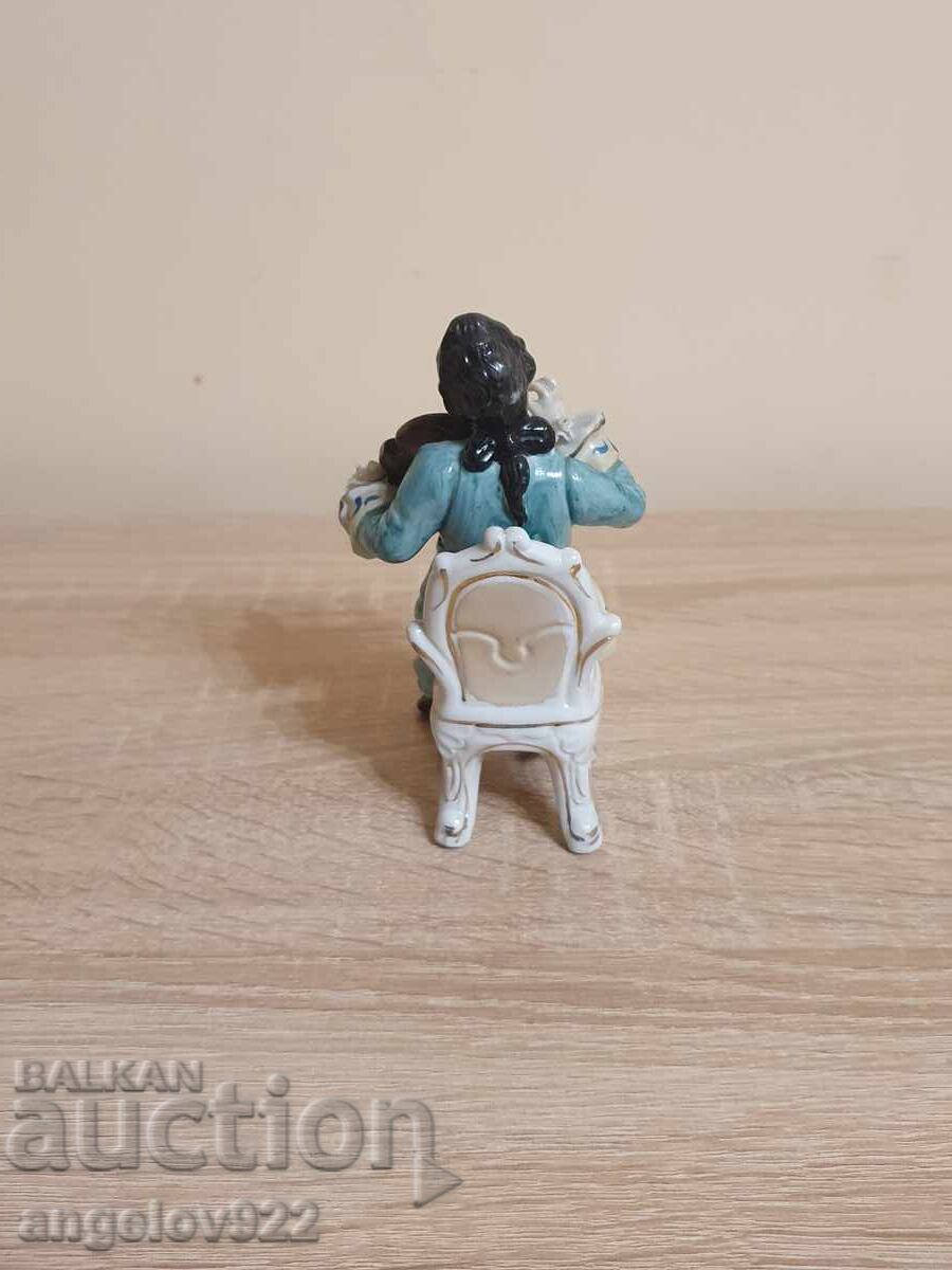 Δημοπρασία Ιαπωνικό πορσελάνινο ειδώλιο αγαλματάκι!!!