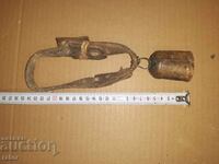 Clopoțel vechi cu curea veche din piele, clopoțel