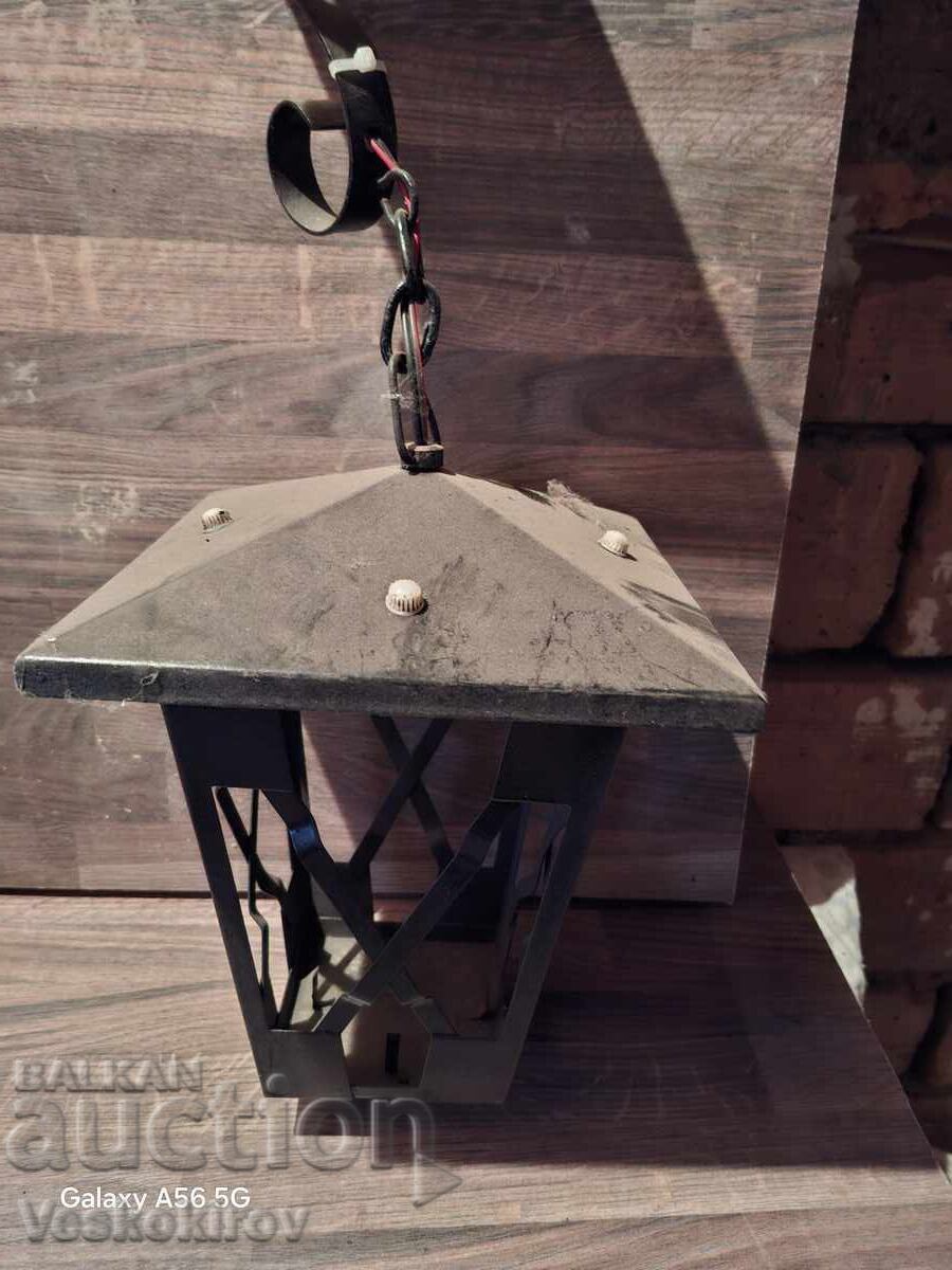 Lamp fixture with price € 10.00 | 19.56 BGN