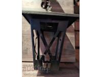 Lampă cu lanternă, corp de iluminat