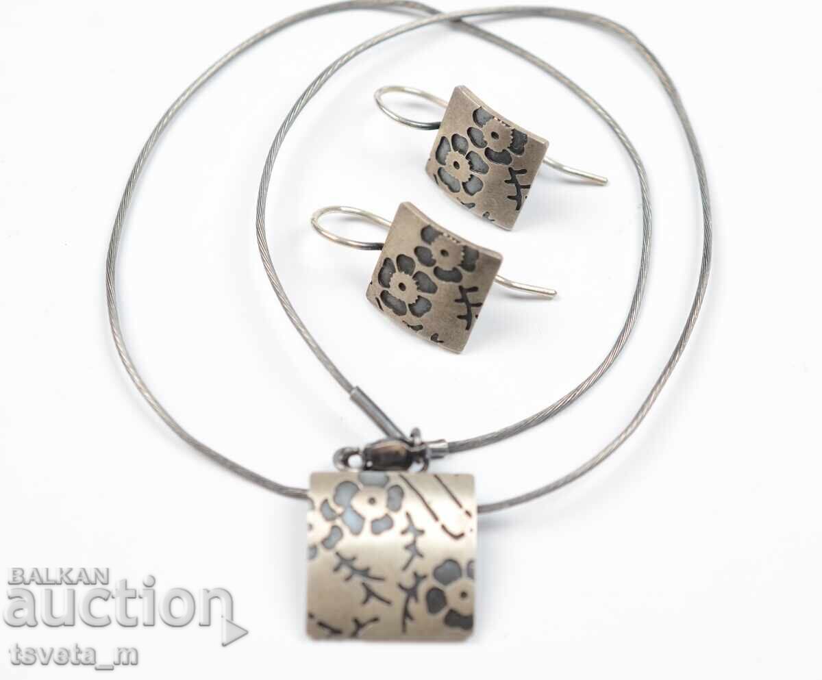 Аукцион Комплект сребърни бижута колие и обици 14 гр. / 925