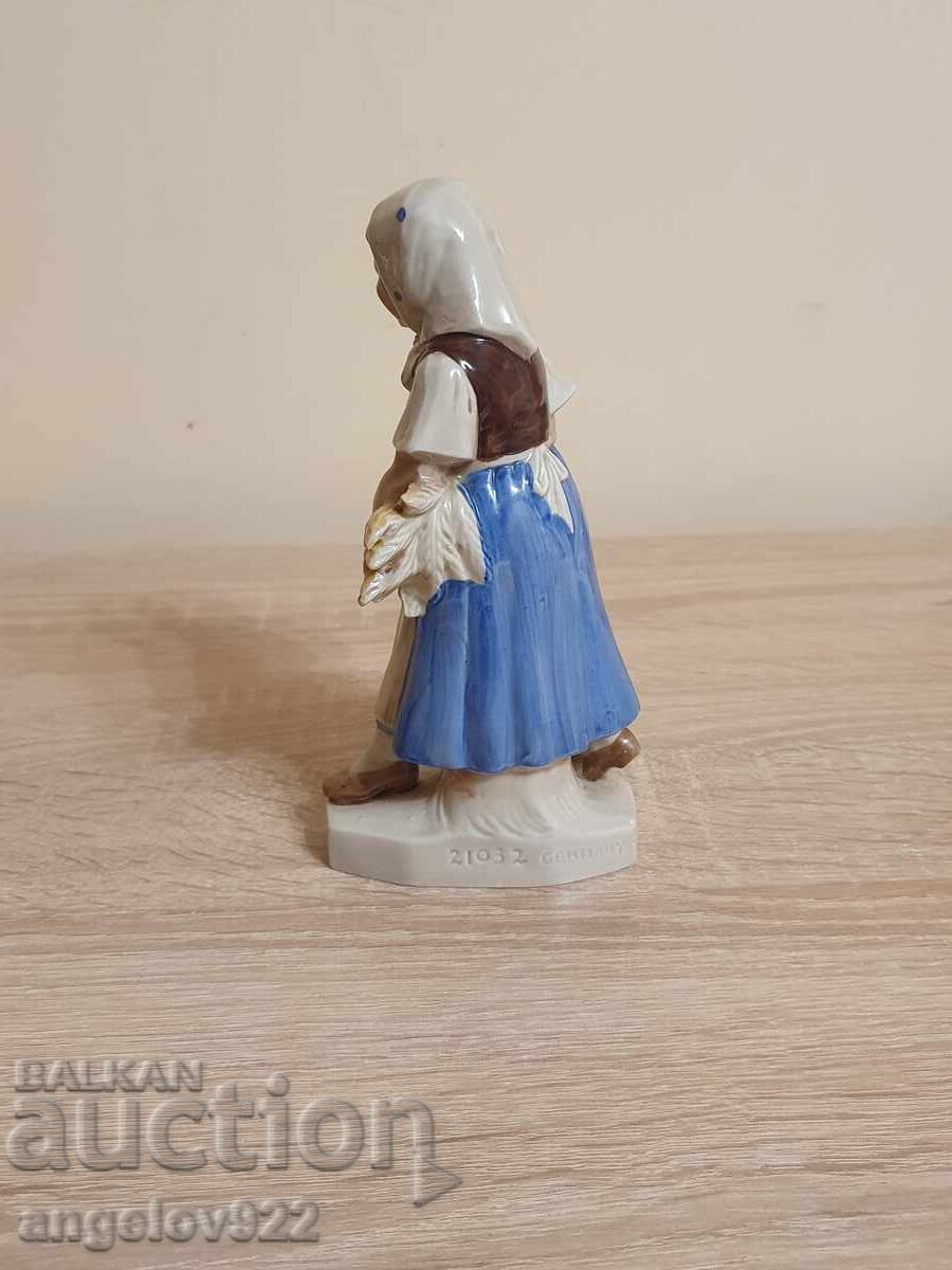 Доставка на Немска порцеланова фигура статуетка !!!