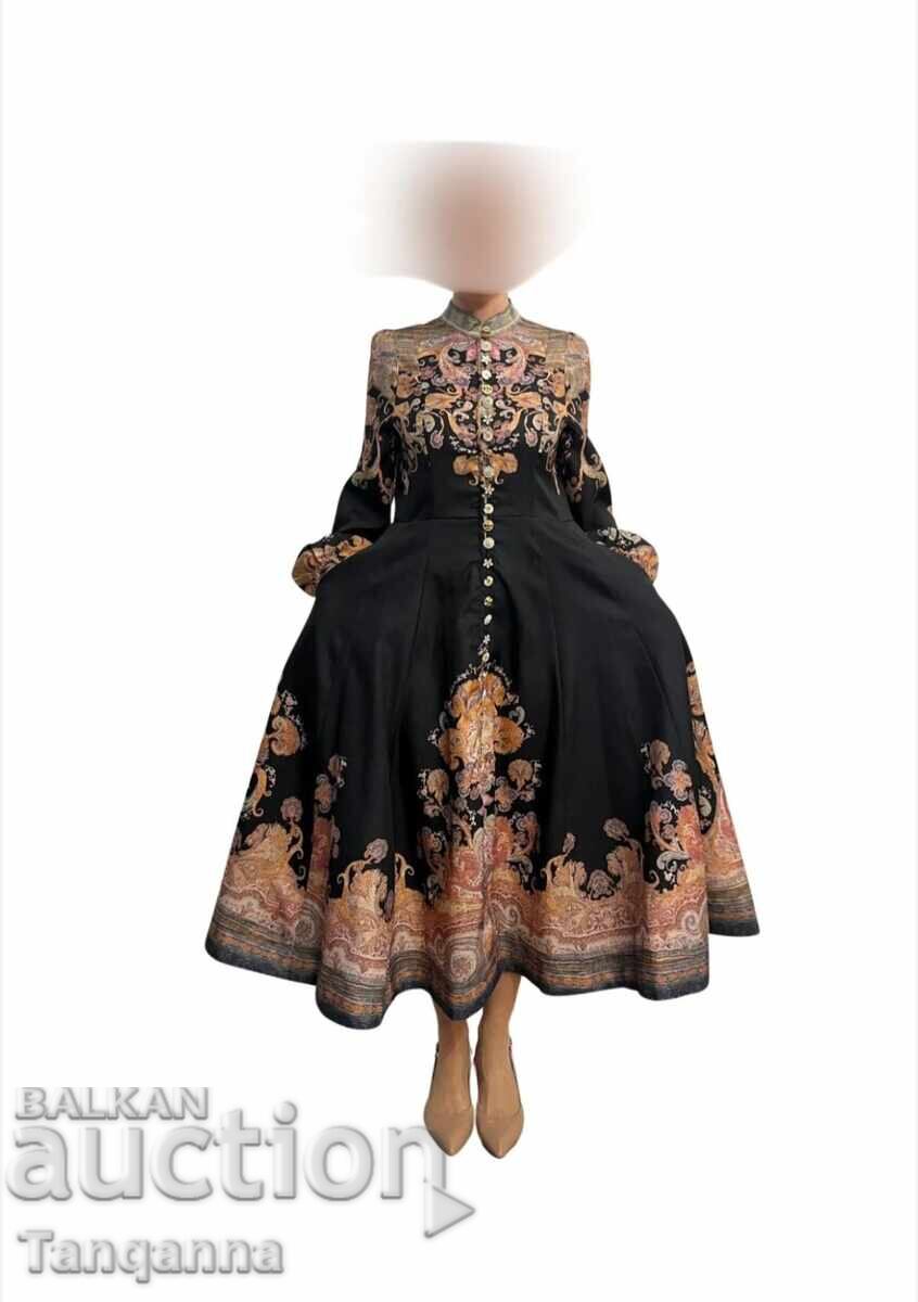 Υπέροχο φόρεμα