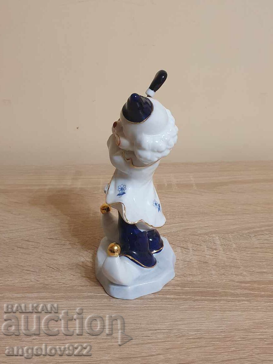 Доставка на Красива порцеланова фигура статуетка!!!