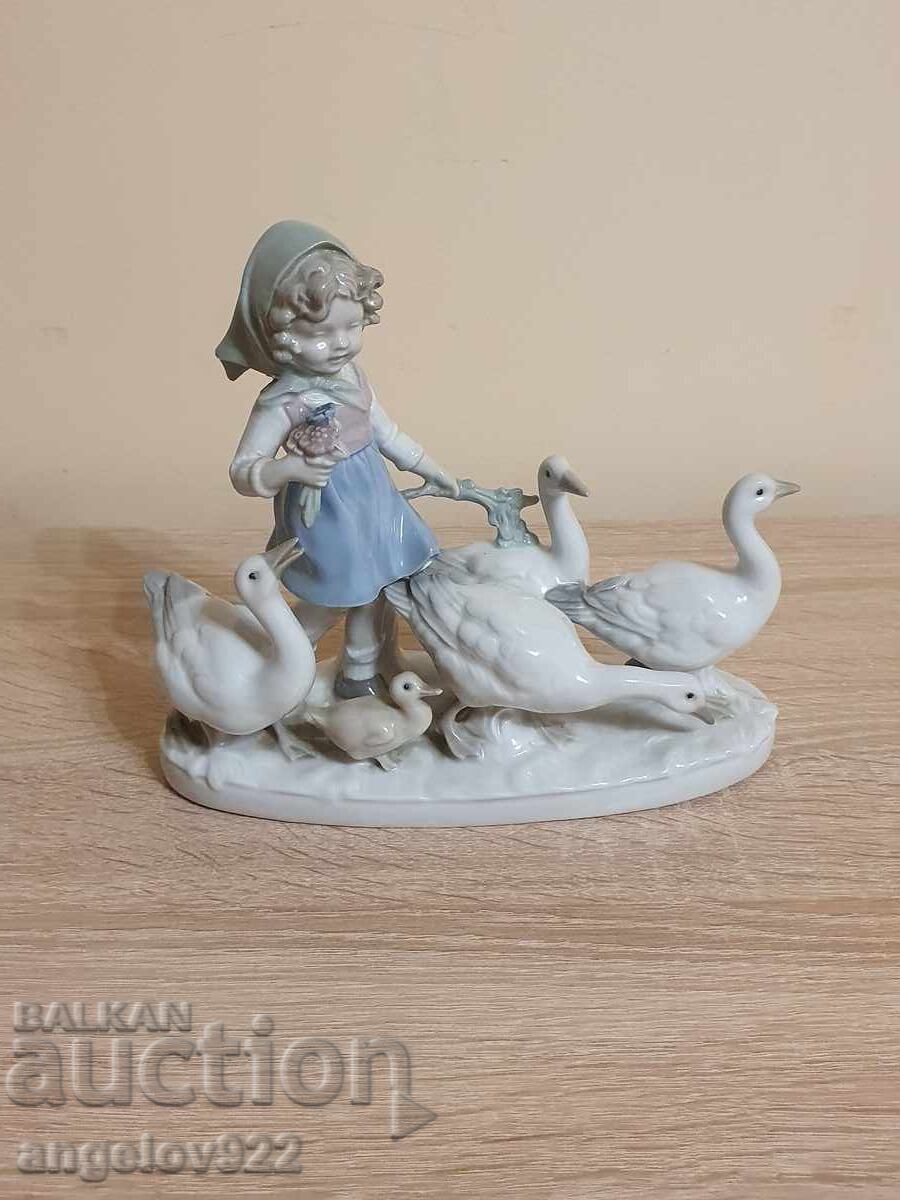 Γερμανική πορσελάνινη φιγούρα αγαλματάκι με σήμανση!!! Γερμανική πορσελάνινη φιγούρα αγαλματάκι με σήμανση!!!