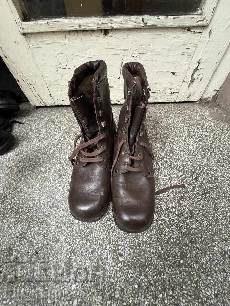 Officer's combat boots, size 44 with price 150.00 BGN | € 76.69