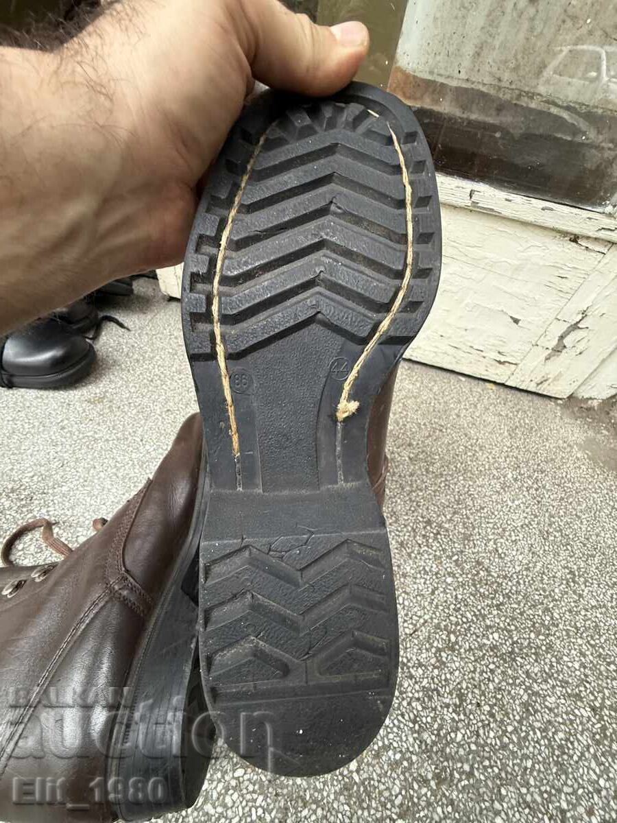 Ghete militare (ofițerești) numărul 44 - 7 Ghete militare (ofițerești) numărul 44 - 7