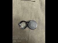 Lupă de pe vremea comuniștilor