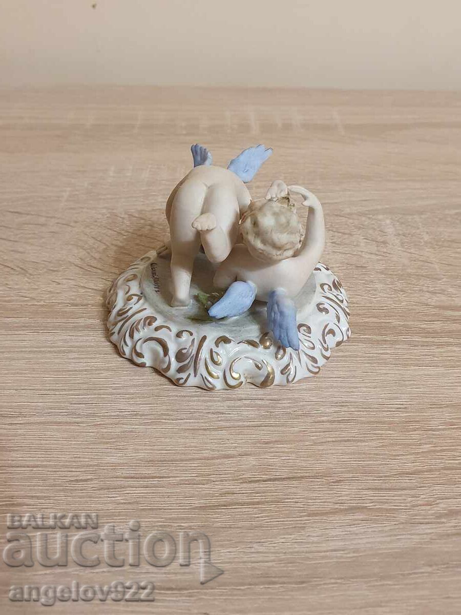 Delivery of Porcelain figure statuette with markings!!! Delivery of Porcelain figure statuette with markings!!!