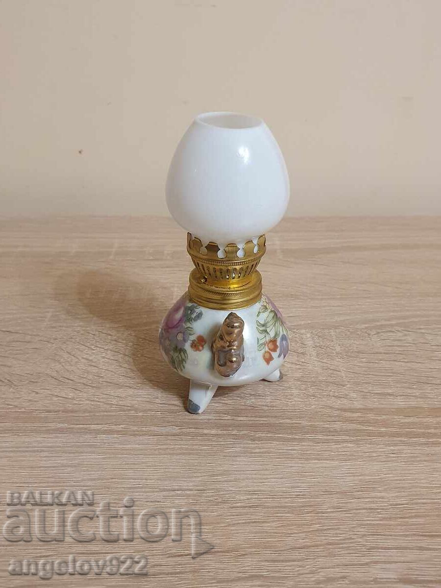 Доставка на Малка порцеланова газова лампа!!! Доставка на Малка порцеланова газова лампа!!!