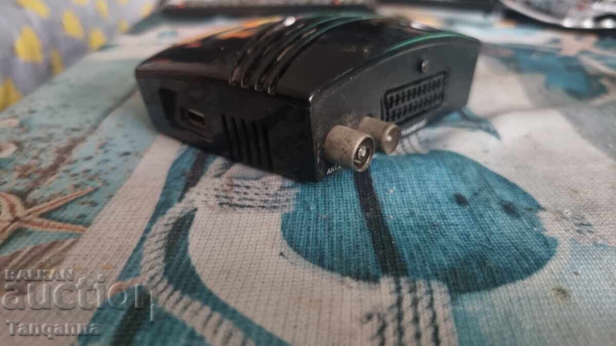 Δέκτης για ψηφιακή τηλεόραση με τιμή 15.00 BGN | € 7.67