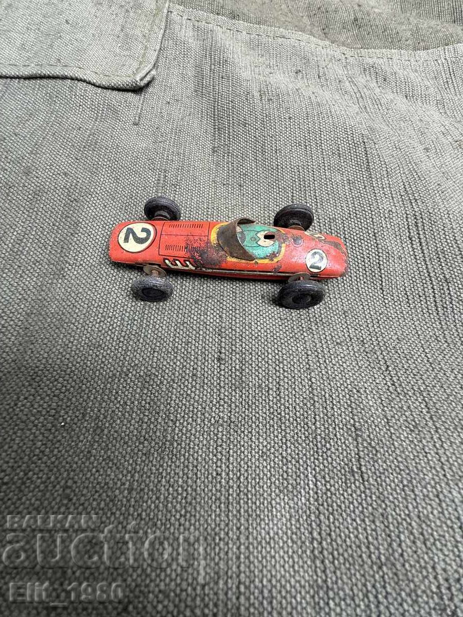 Cărucior vechi de metal cu preț 35.00 BGN | € 17.90