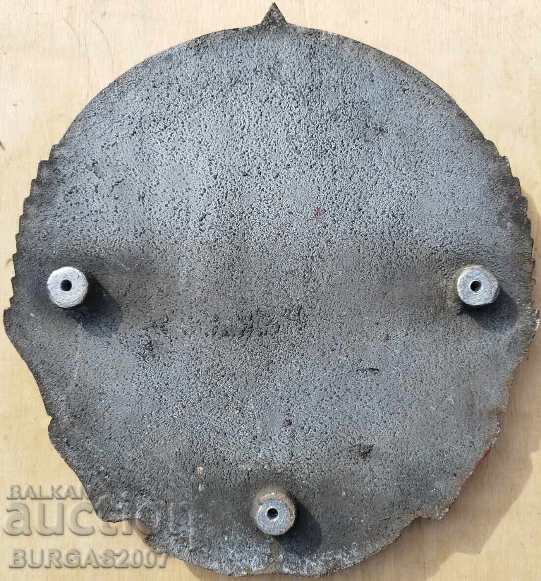 Παλαιός μεταλλικός θυρεός από λοκομοτίβα, πινακίδα, ΛΔΒ με τιμή 370.00 BGN | € 189.18 Παλαιός μεταλλικός θυρεός από λοκομοτίβα, πινακίδα, ΛΔΒ με τιμή 370.00 BGN | € 189.18