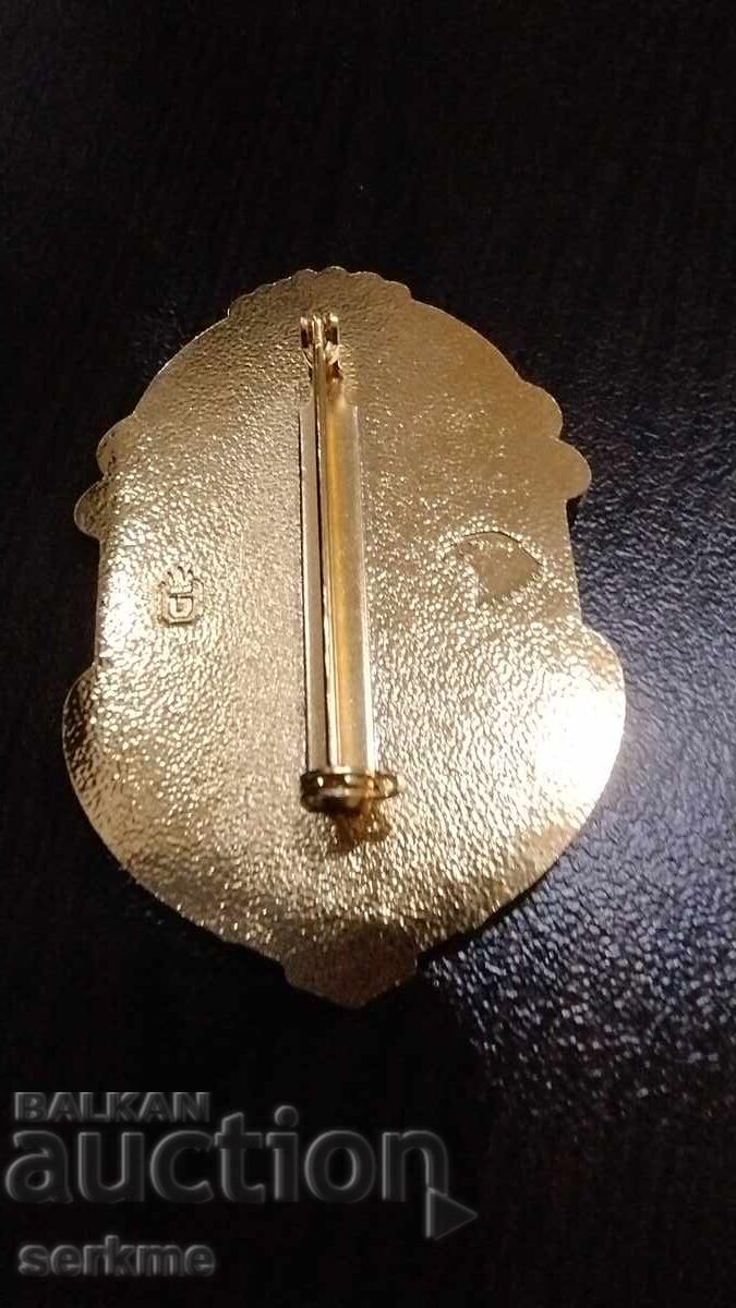 Insigna de poliție cu preț 200.00 BGN | € 102.26 Insigna de poliție cu preț 200.00 BGN | € 102.26