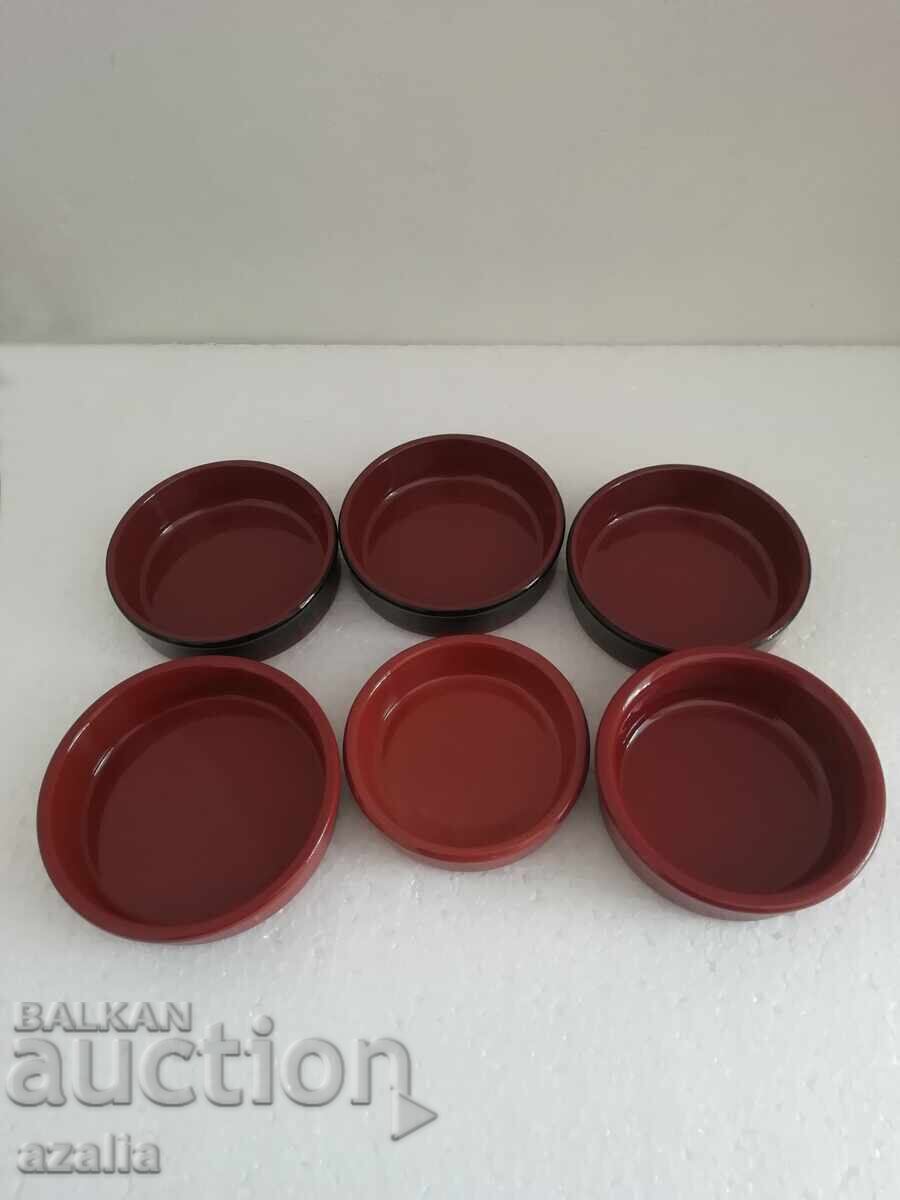 6 ceramic dessert bowls/molds 6 ceramic dessert bowls/molds
