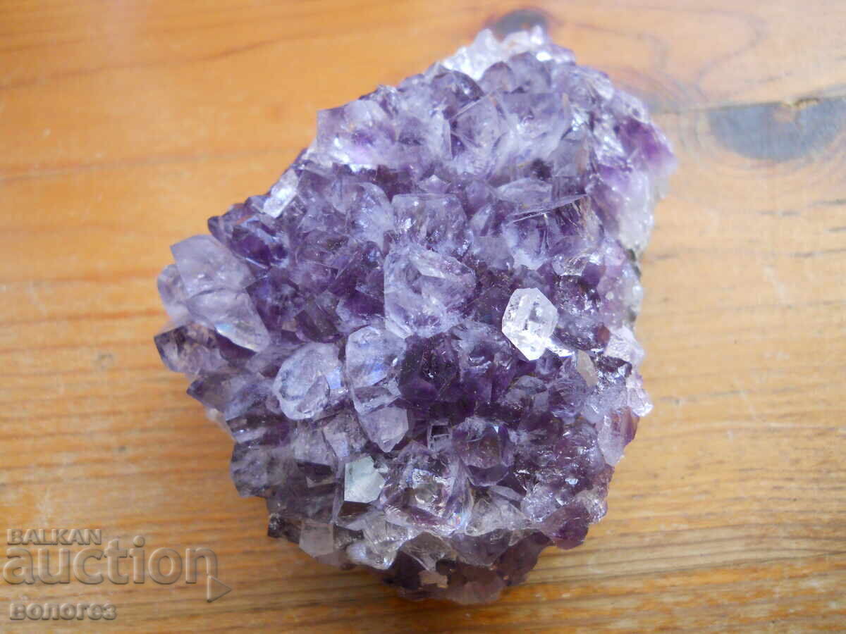 Auction Amethyst - druse Auction Amethyst - druse
