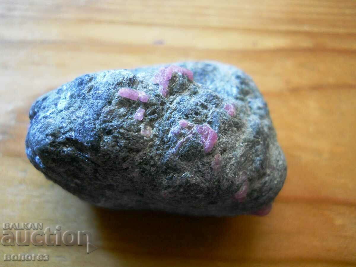 Amphibolite matrix rubies with price 30.00 BGN | € 15.34