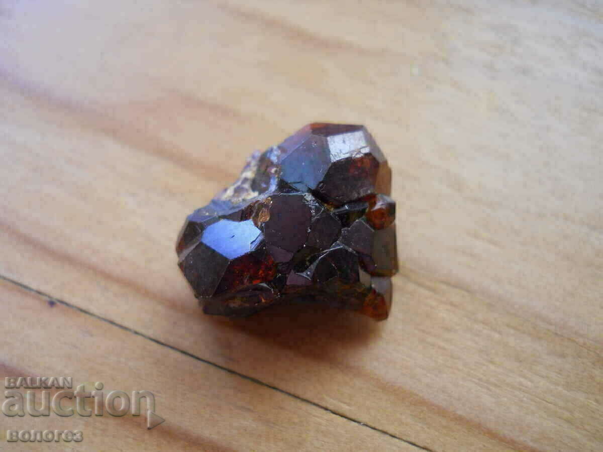 Garnet with price 15.00 BGN | € 7.67