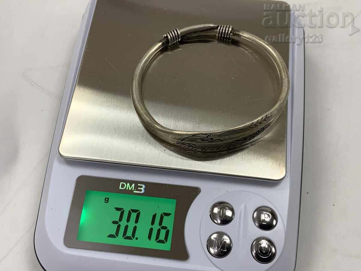 Αρχαίο βραχιόλι ρυθμιζόμενο για άνοιγμα, άψογο με τιμή 2.50 BGN | € 1.28