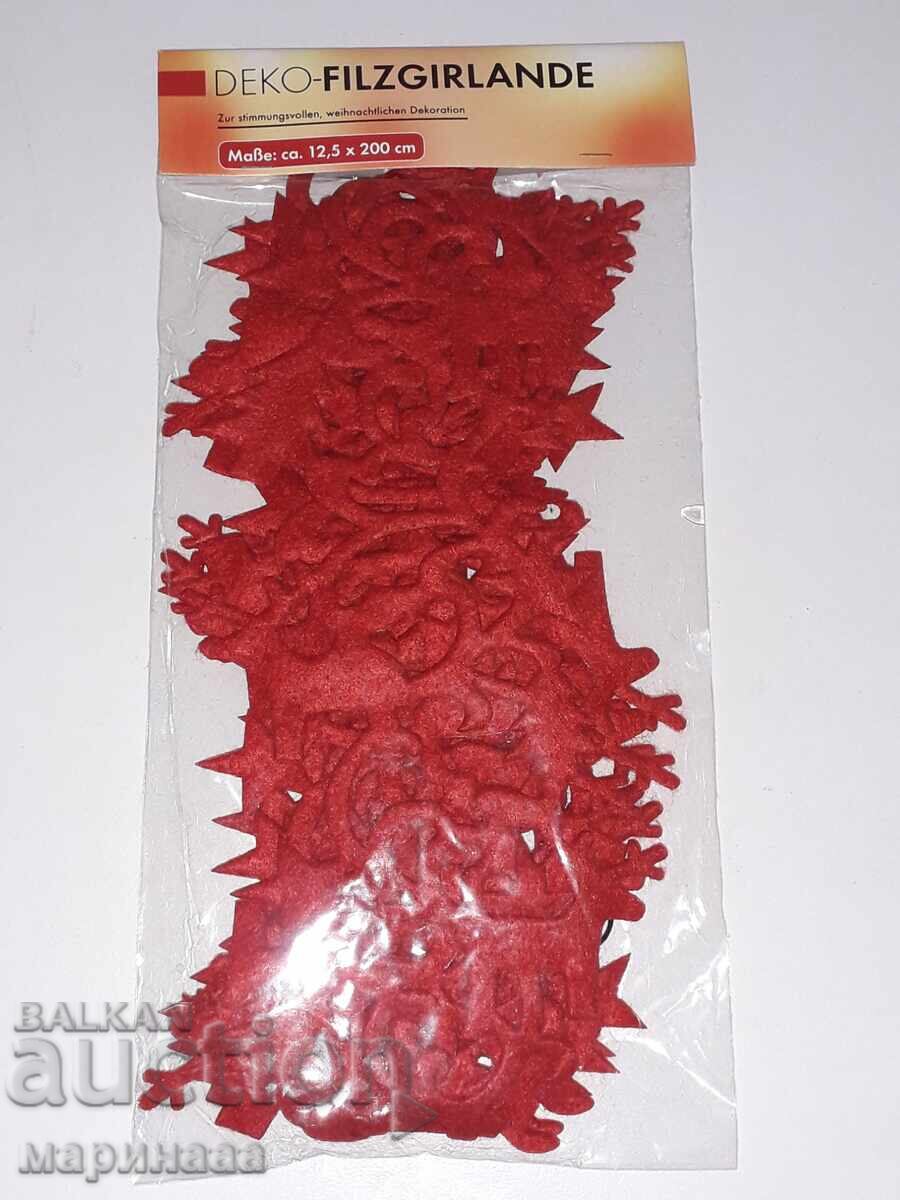 VINTAGE FELT GARLAND. GERMANY