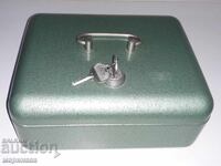 MASSIVE METAL SAFE. 1,316 KG. GERMANY