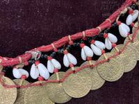 Șirag renascentist de scoici, ghiocei, mărgele și monede