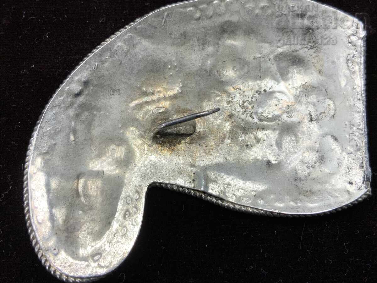 Auction  Single buckle