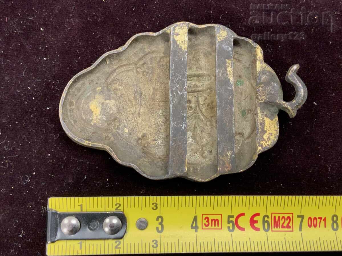 Παράδοση Αναγεννησιακή πόρπη (παφτά) μονή, ασημένια, επιχρυσωμένη, σφυρήλατη