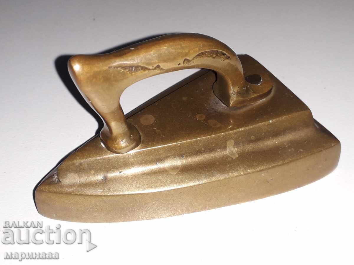 MASSIVE SMALL IRON. BRASS. FOR SLEEVES, PANTS LEGS with price 20.00 BGN | € 10.23 MASSIVE SMALL IRON. BRASS. FOR SLEEVES, PANTS LEGS with price 20.00 BGN | € 10.23