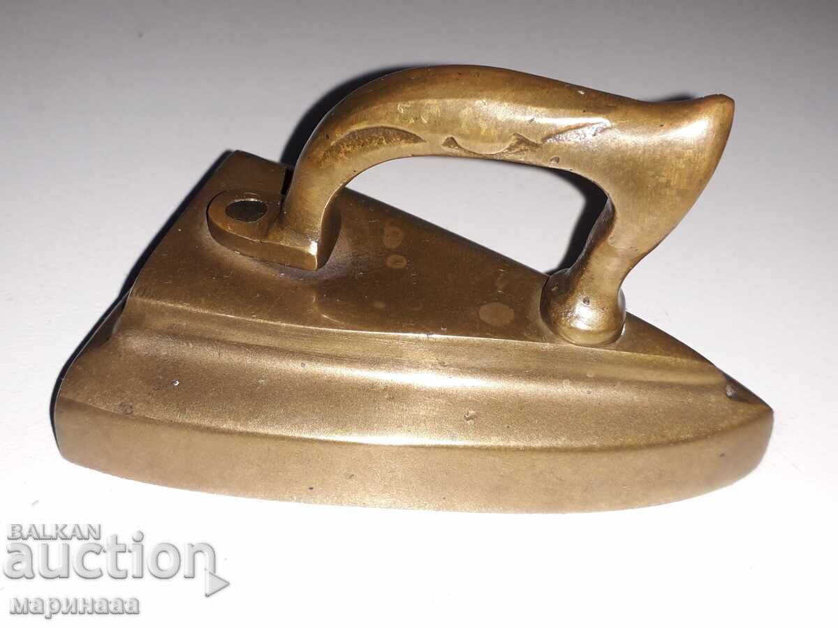 MASSIVE SMALL IRON. BRASS. FOR SLEEVES, PANTS LEGS MASSIVE SMALL IRON. BRASS. FOR SLEEVES, PANTS LEGS