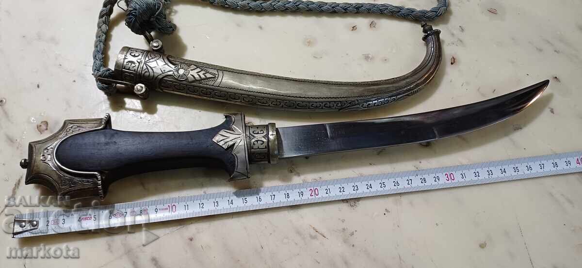 Auction  LARGE BLADE KNIFE KUMAYA KHANJAR KINZHAL