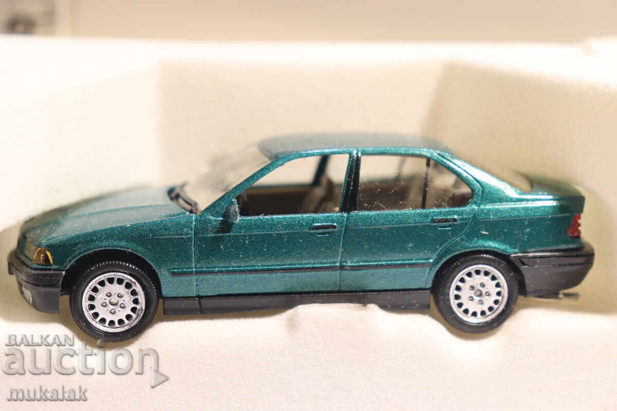 Auction 1:43 SOLIDO BMW 325 TOY CAR MODEL Auction 1:43 SOLIDO BMW 325 TOY CAR MODEL
