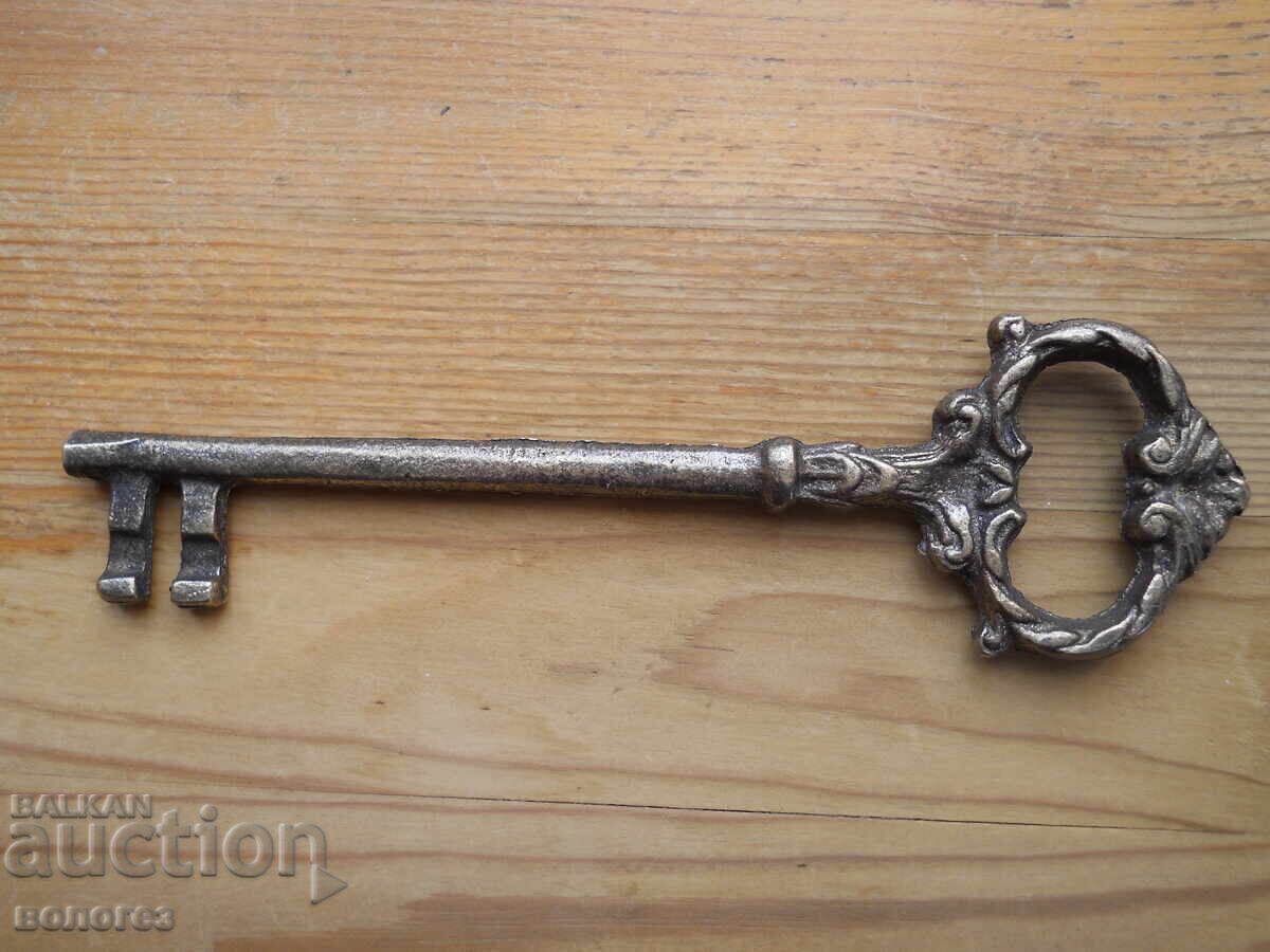 Μεγάλο παλιό μπρούτζινο κλειδί - 19ος αιώνας