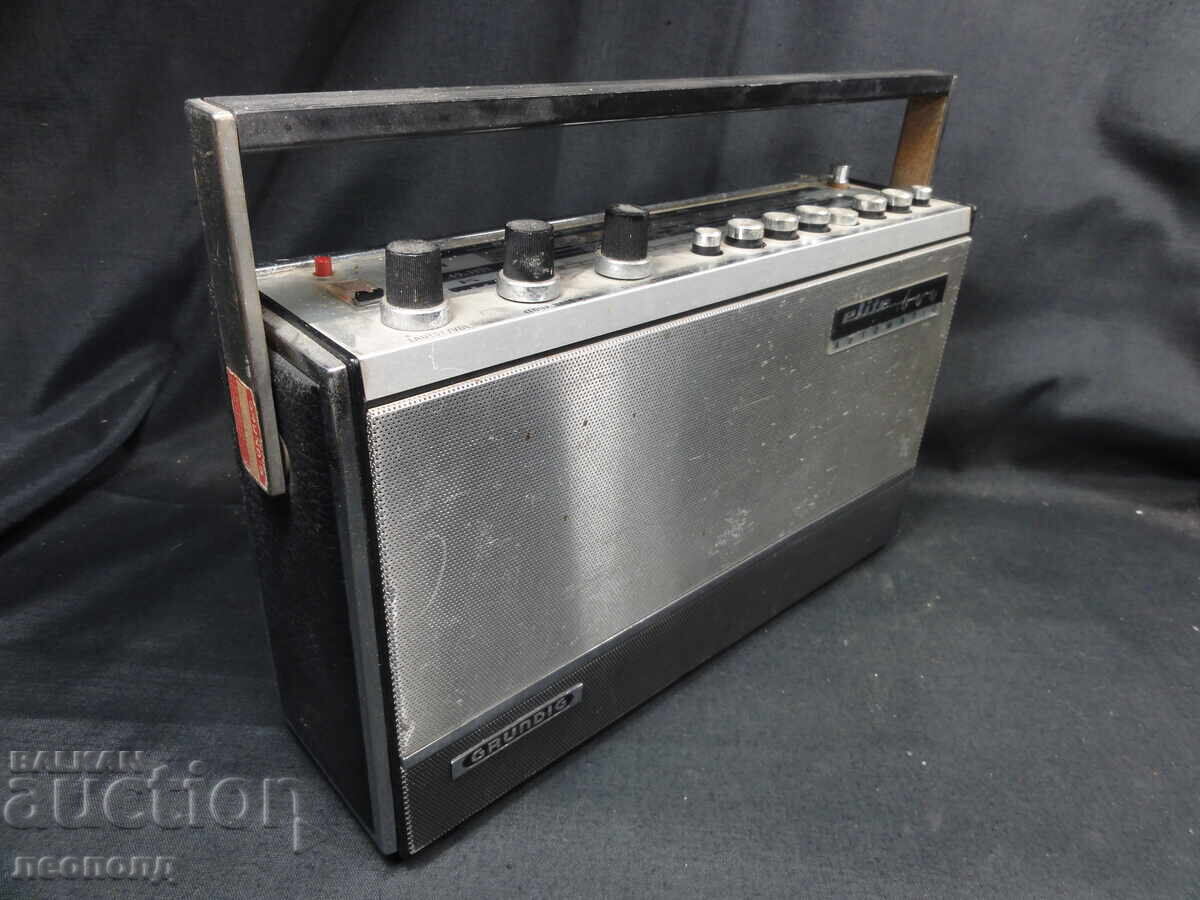Delivery of BZT STAR RETRO TRANSISTOR RADIO GRUNDIG ELITE BOY AUTOMATIC Delivery of BZT STAR RETRO TRANSISTOR RADIO GRUNDIG ELITE BOY AUTOMATIC