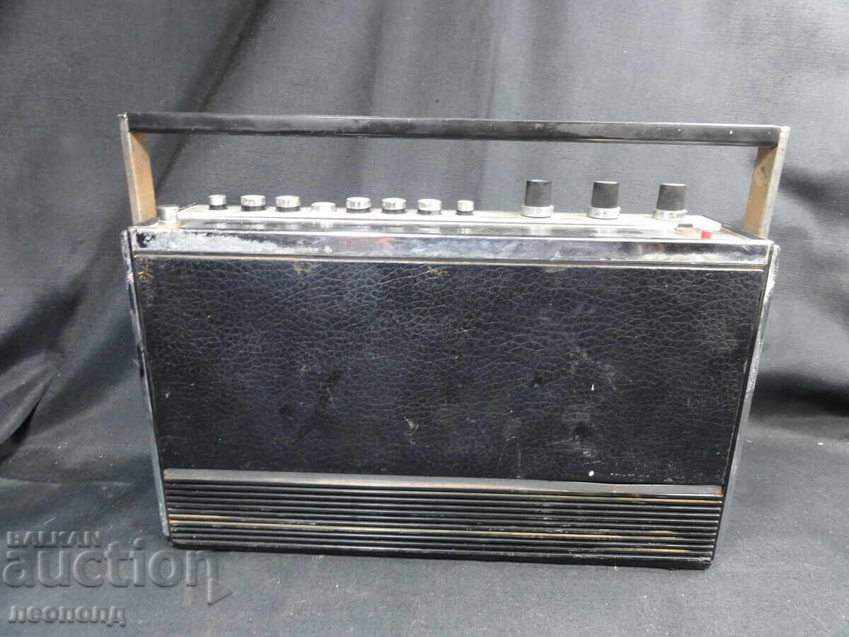 BZT STAR RETRO TRANSISTOR RADIO GRUNDIG ELITE BOY AUTOMATIC - 5 BZT STAR RETRO TRANSISTOR RADIO GRUNDIG ELITE BOY AUTOMATIC - 5